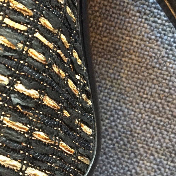 Devi Kroell gold and black ‘fabric’ Pumps - Picture 8 of 8